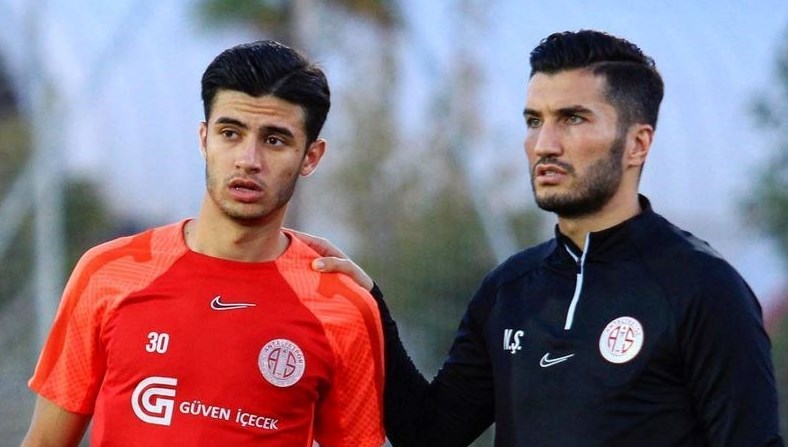 Antalyasporlu Mustafa Erdilman’a bıçaklı hücum