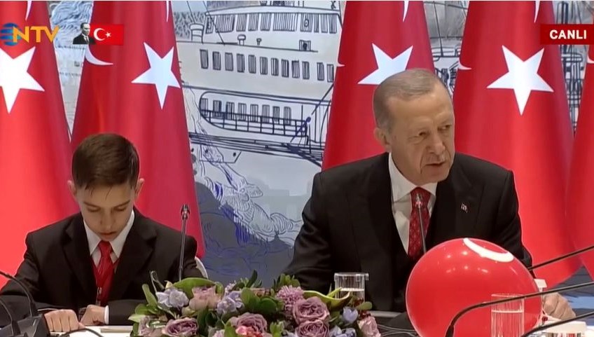 Cumhurbaşkanı Erdoğan: Bir yılda bölgenin yine ayağa kalkmasını sağlayacağız