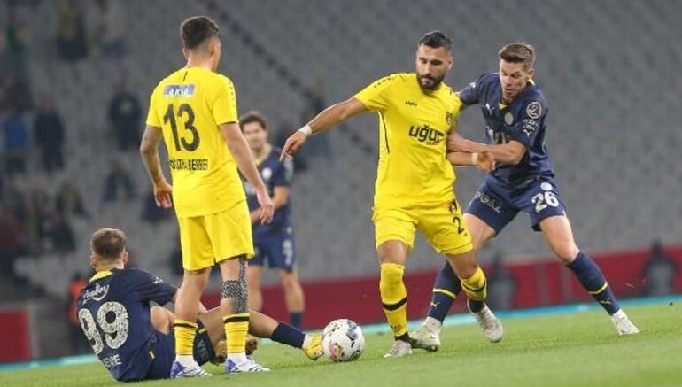 Fenerbahçe-İstanbulspor müsabakasının birinci 11’leri aşikâr oldu