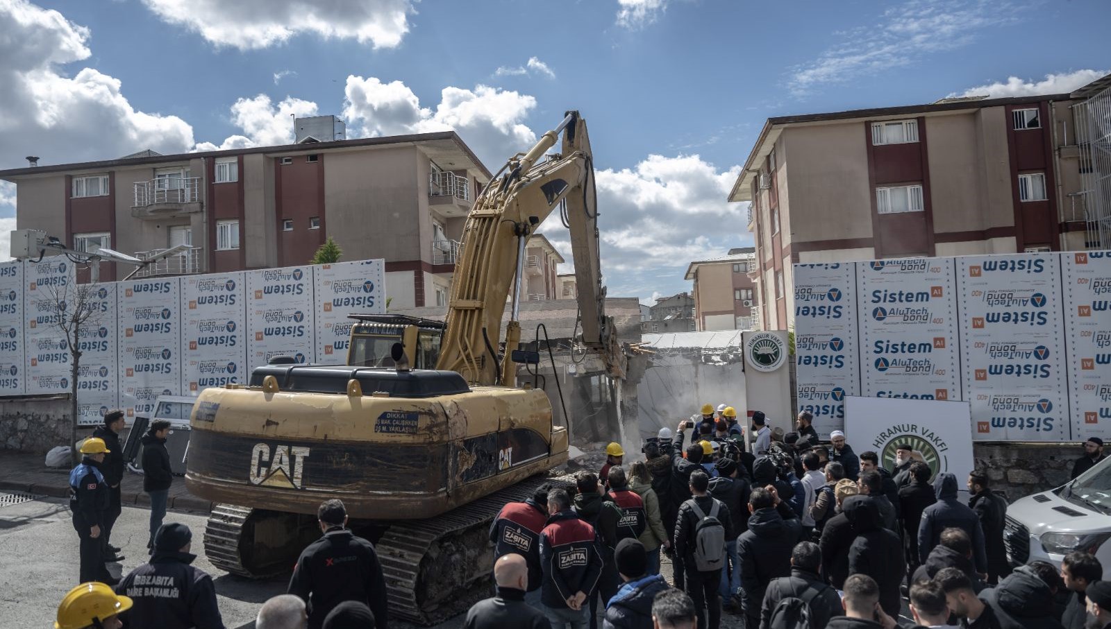 Hiranur Vakfı’ndaki kimi yapıların yıkımına yürütmeyi durdurma kararı