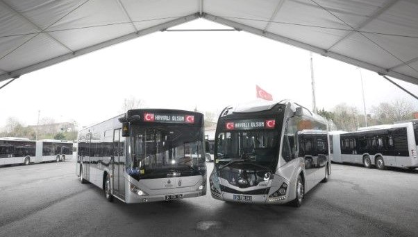 İBB, 25 yeni metrobüsü filosuna dahil etti