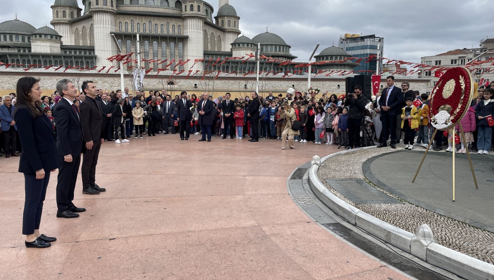 İstanbul’da 23 Nisan Ulusal Egemenlik ve Çocuk Bayramı kutlanıyor