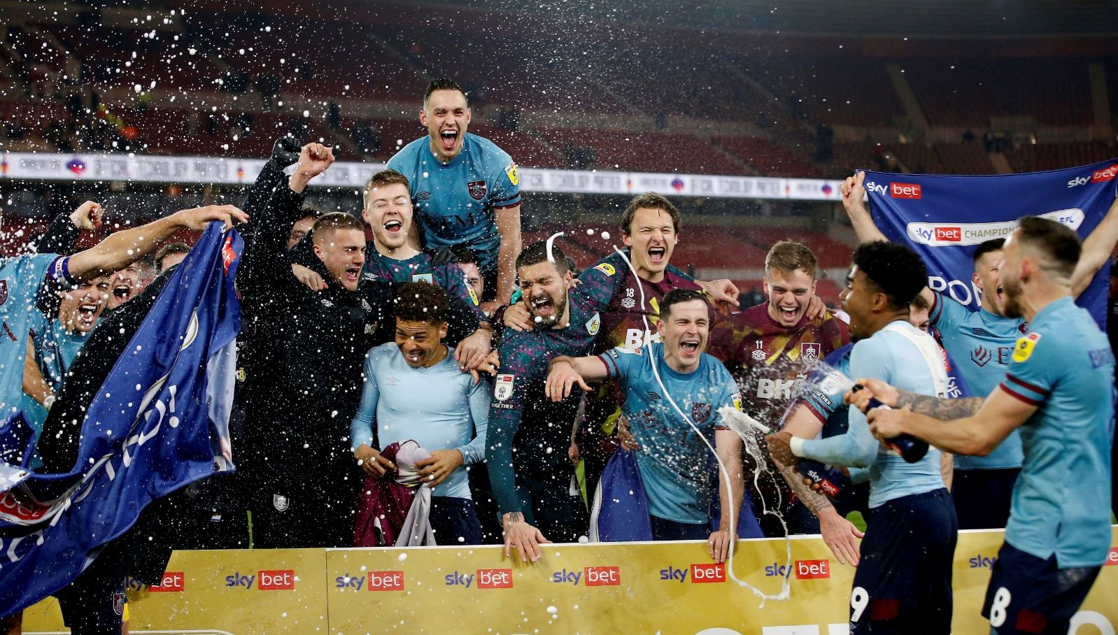 Premier Lig’e birinci yükselen grup Burnley oldu