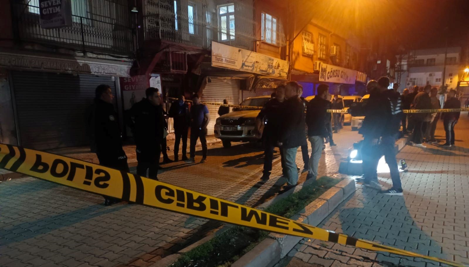 Adana’da silahlı hengamenin ortasında kalan koca öldü, eşi ağır yaralı