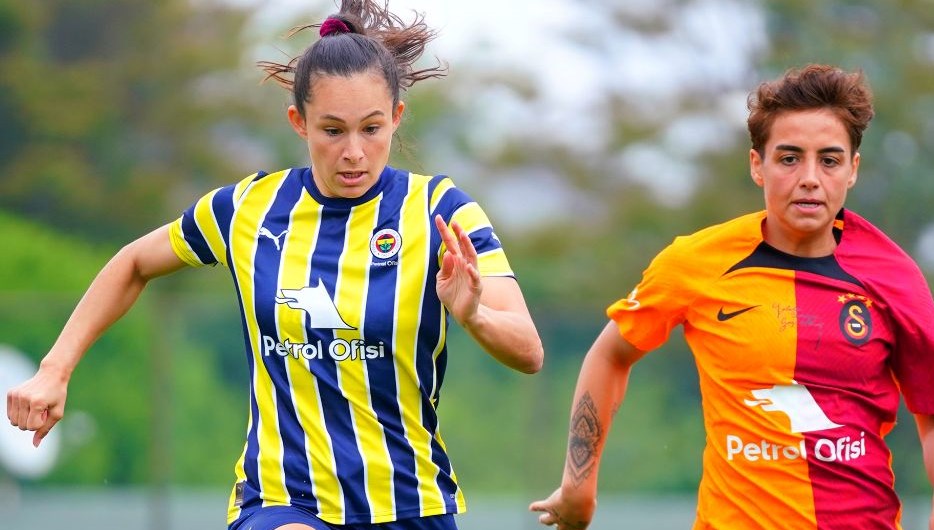 Bayan Futbol Harika Ligi | Galatasaray’ı eleyen Fenerbahçe finalde