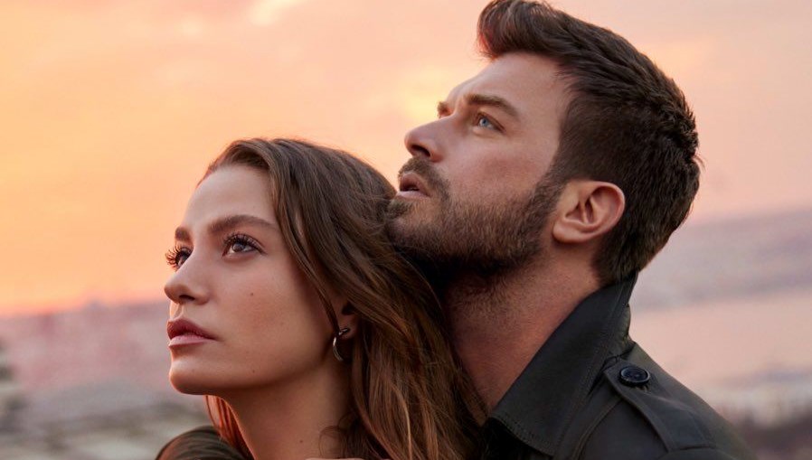 Kıvanç Tatlıtuğ ile Serenay Sarıkaya’nın “Aile” dizisi setinde kaza