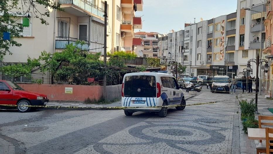 Manisa’da polise ateş açan zanlı etkisiz hale getirildi