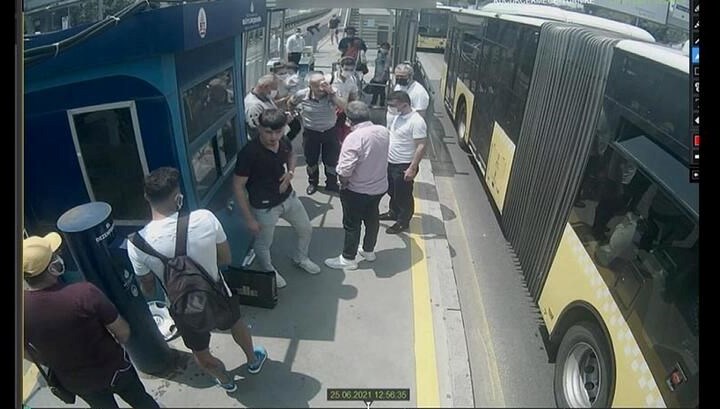 Metrobüste kör eden maske ihtarında mahpus cezası