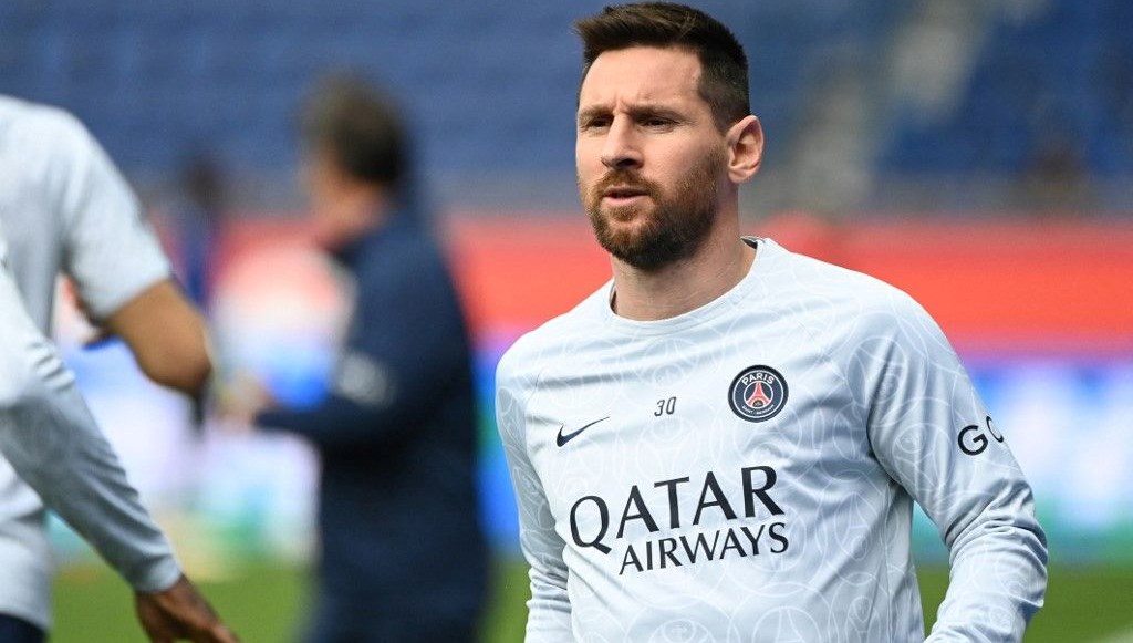 Paris Saint-Germain’de özür dileyen Messi affedildi