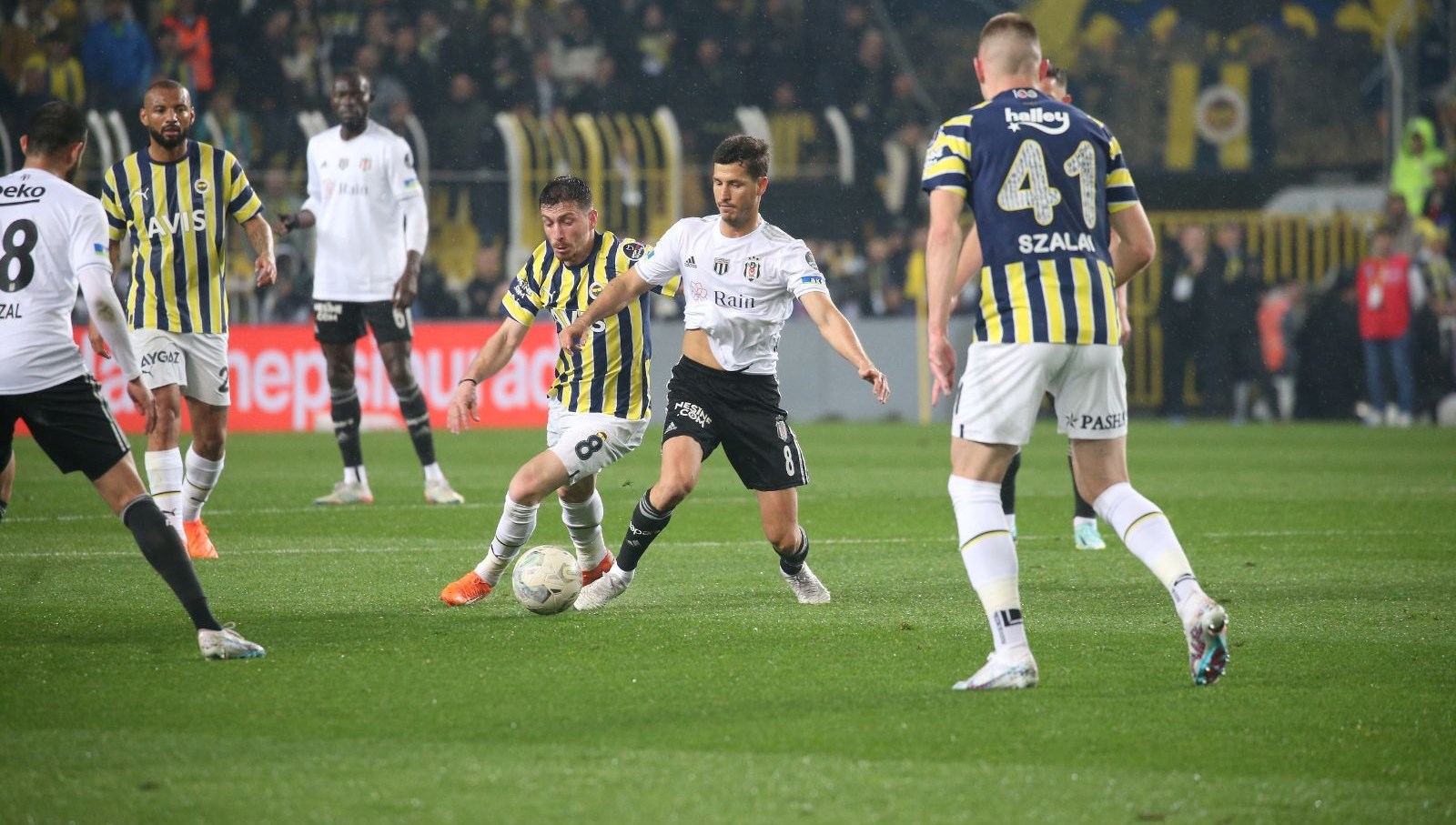 Saha sonuçları borsaya yansıdı: Fenerbahçe ve Beşiktaş yükselişte