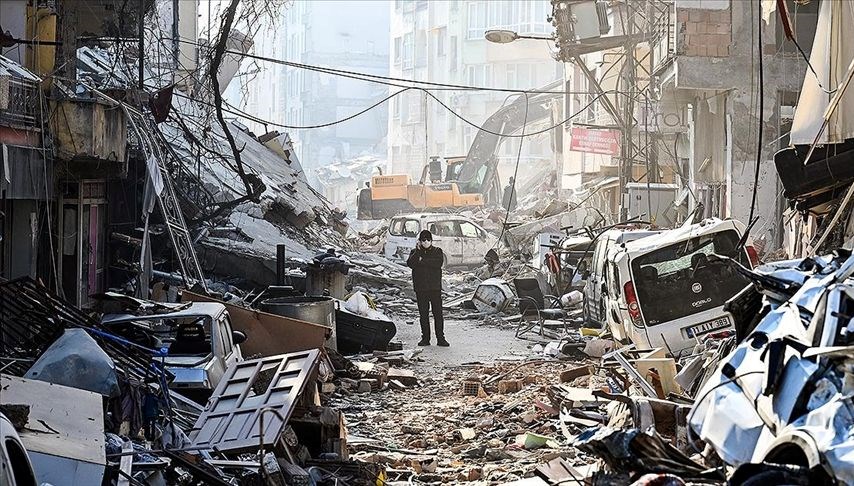 Sarsıntı bölgesinde akrep ve yılan sokmalarında artış