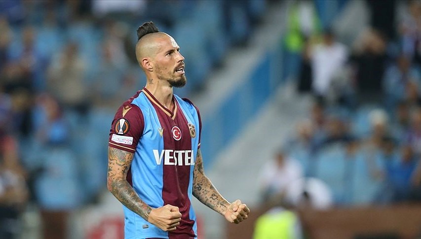 Trabzonspor’un yıldızı Marek Hamsik’ten mukavele karşılığı