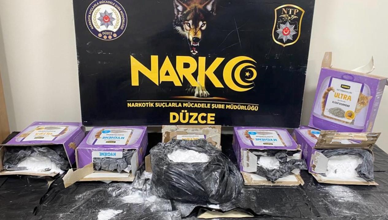 Yolcu otobüsünde 25 kilogram uyuşturucu bulundu: 2 gözaltı